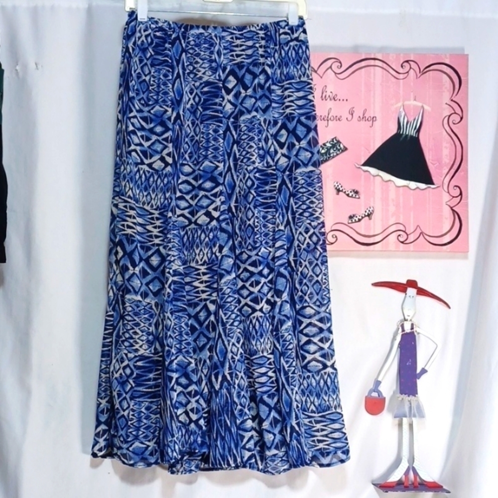 DRESSBARN WOMENS SKIRT SIZE S IN A BEAUTIFUL BLUE POLYESTER 💙 😍 ❤️